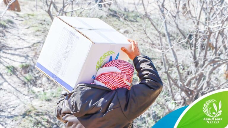 توزيع سلال غذائية ضمن مشروع الشتاء